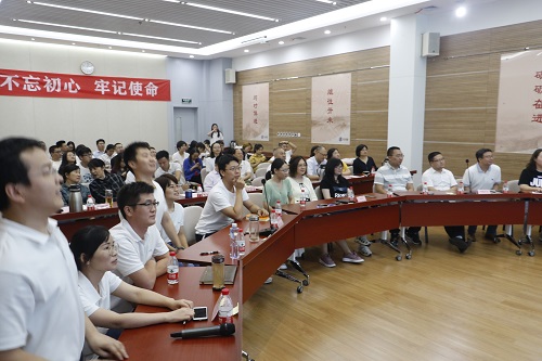 參賽隊(duì)伍就緒.JPG 參賽隊(duì)伍就緒.JPG