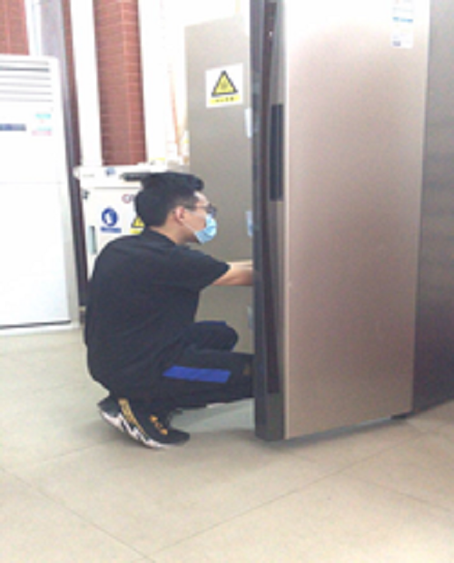 2020年3月13日，廣州站 倉(cāng)儲(chǔ)運(yùn)轉(zhuǎn)勤消毒。.png